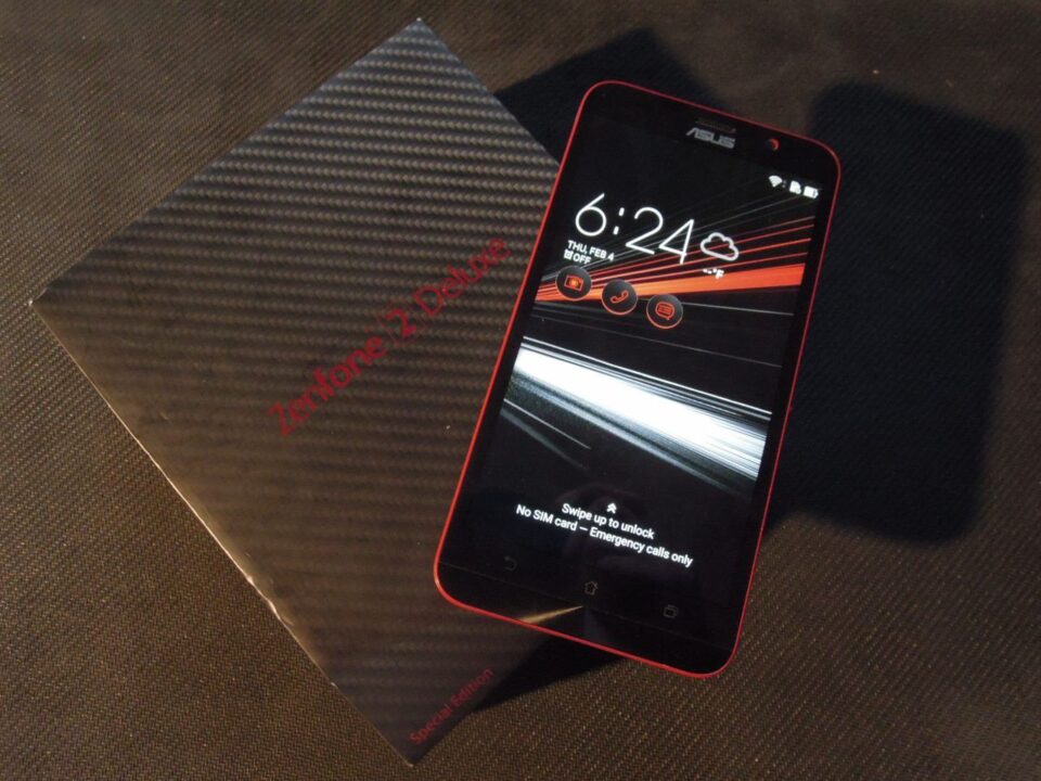 ASUS Zenfone Deluxe Special Edition Model 1