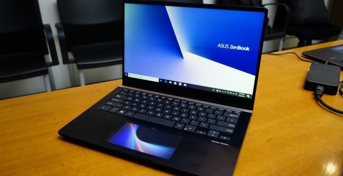 ASUS ZenBook Pro 15 UX580 1