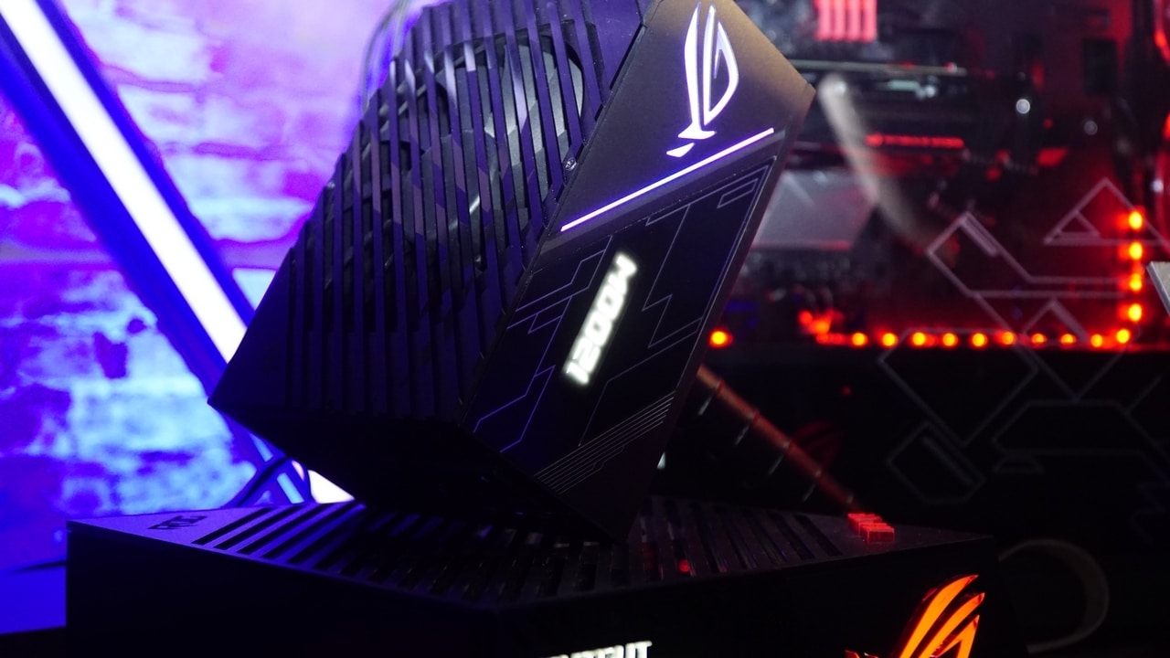 ASUS ROG Thor 1