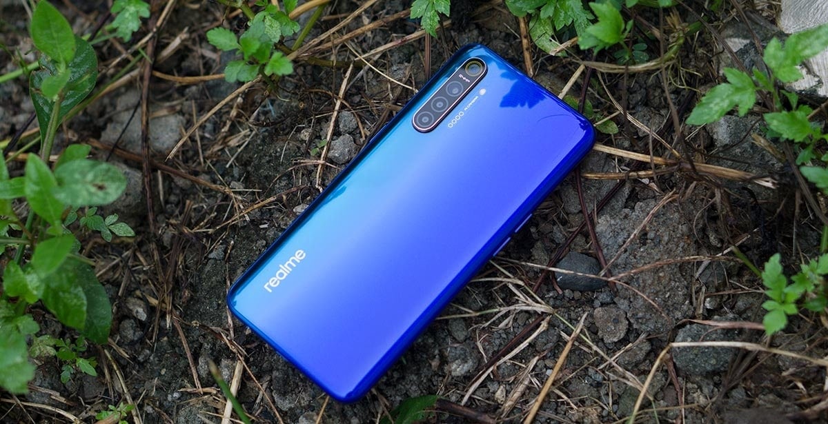 Realme XT Cover Award