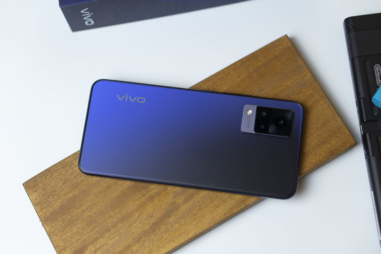 vivo V21 5G 1 1