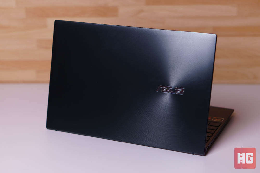 ASUS ZenBook 13 OLED UM325