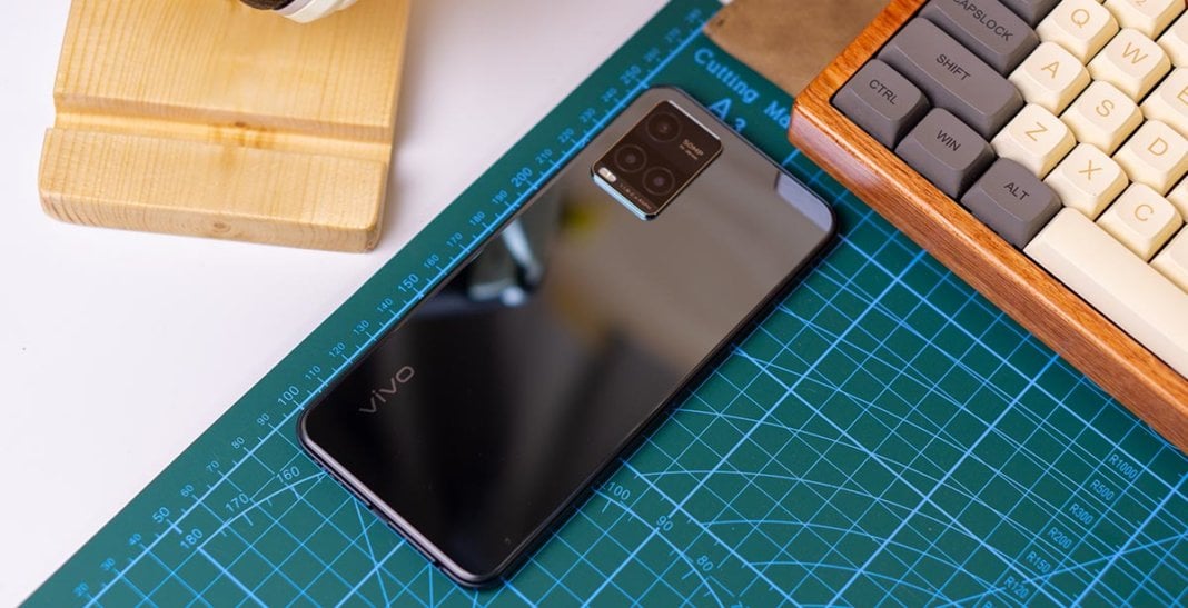 Vivo Y33s: A Detailed Review of a Mid-Range Contender