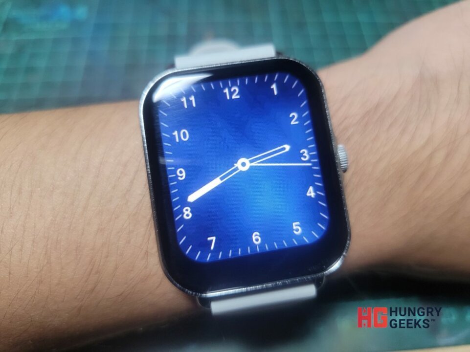 Koala NeoFlex Smartwatch Review Wrist