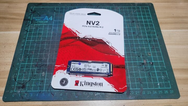 Kingston NV2 Package