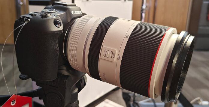 Canon EOS R8 Launch PH Cover