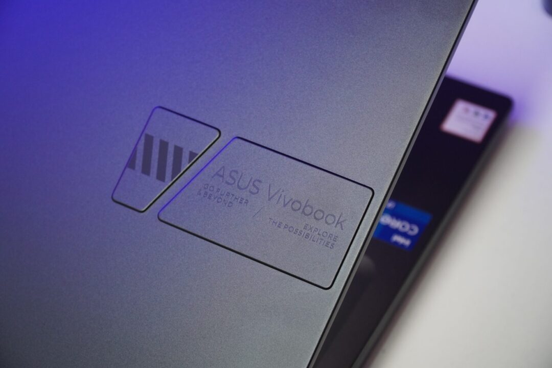 ASUS Vivobook 15X OLED K3504 9