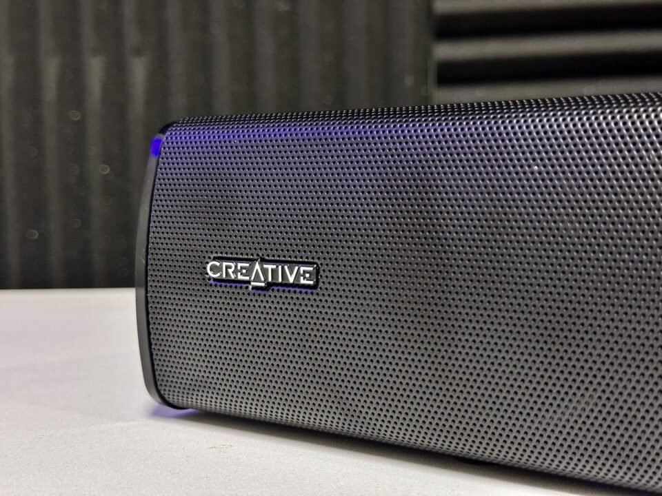 Creative Stage Air V2 Speaker 7