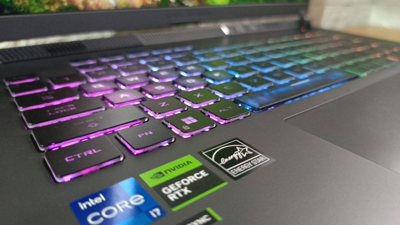 ROG Strix G16 Review - The Better Mid-Range Laptop - Tech News, Reviews ...