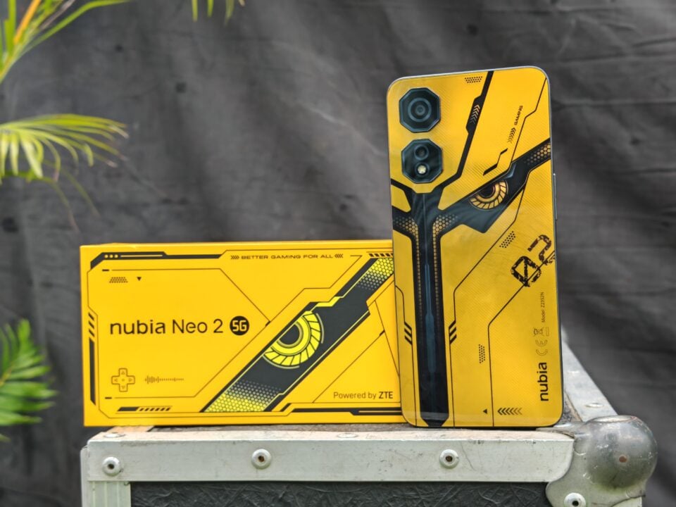 Nubia Neo 2 5G Box and Phone