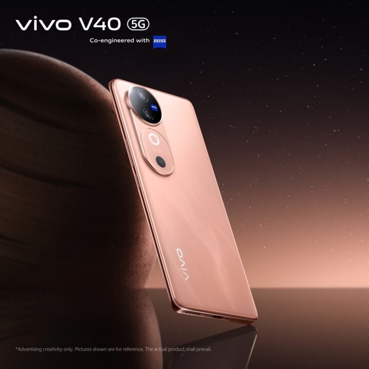 vivo V40 in Sunglow Peach