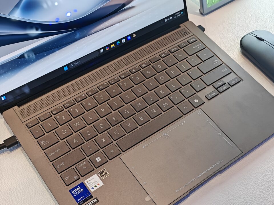 ASUS ZenBook S 14 2024