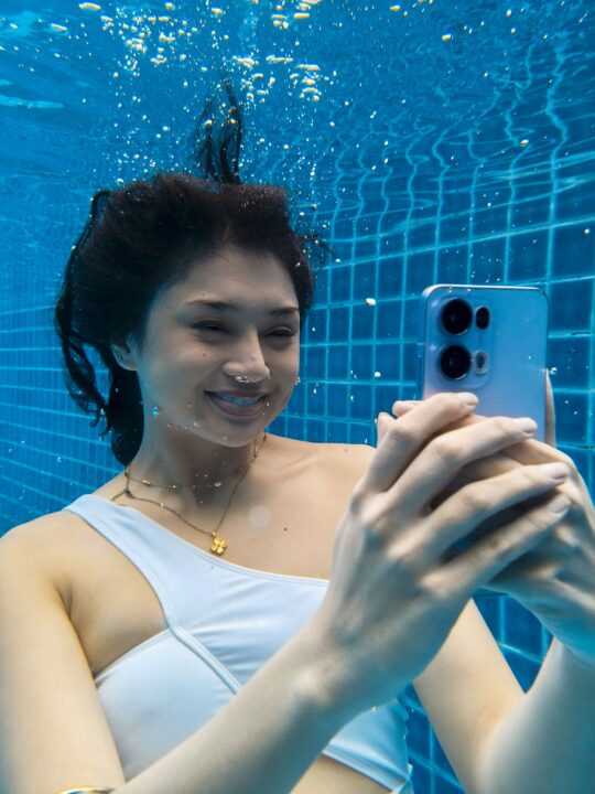 OPPO Reno13 Series 5G Clear Underwater (6)