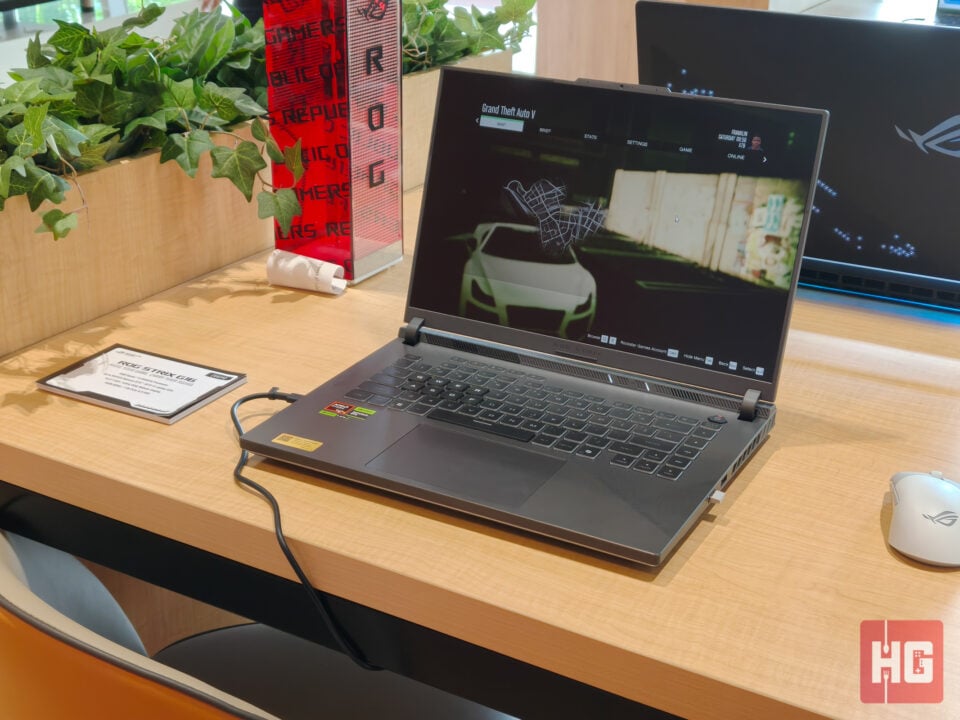 2025 ROG Strix G16