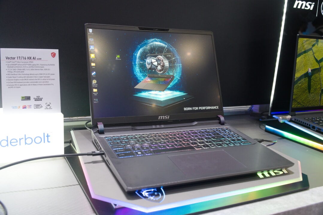 MSI Vector 16HX AI 1