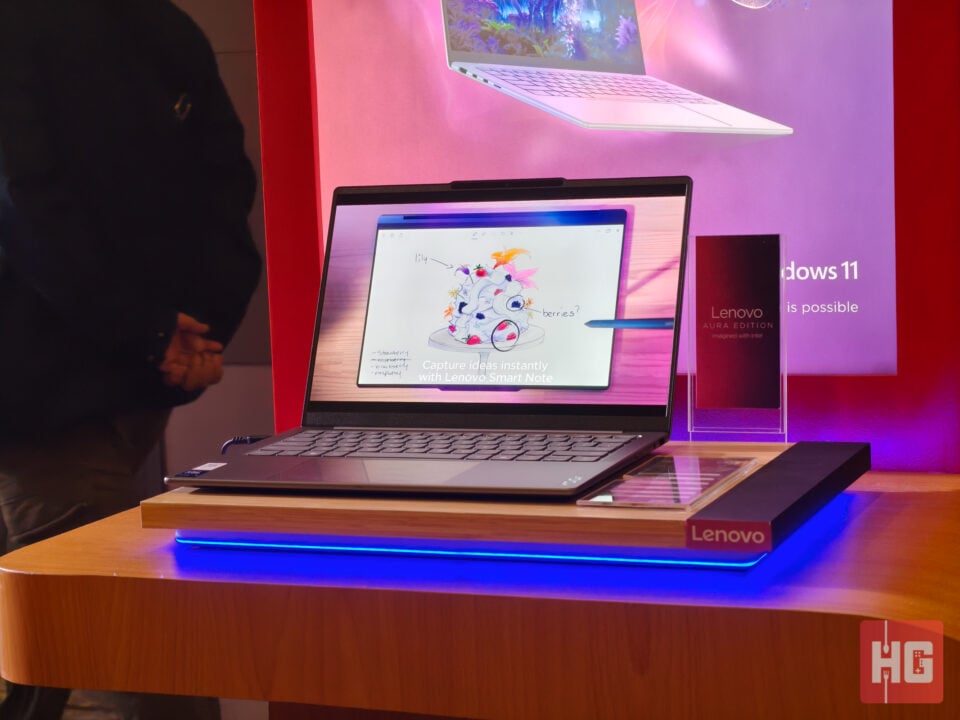 Lenovo Yoga Pro 9i Aura Edition 2025 1
