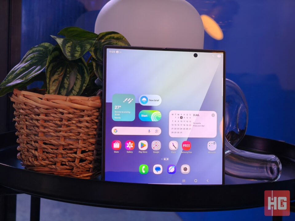 Samsung Galaxy Z Fold7 2 3