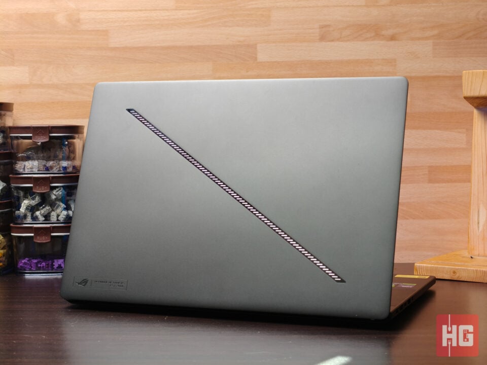 ROG Zephyrus G16 2025 Review (6)